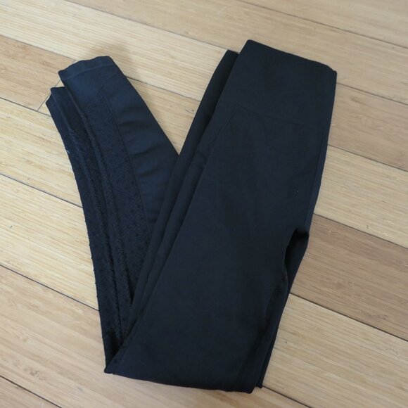 Fabletics Sculpt Leggings - Black - Picture 3 of 4